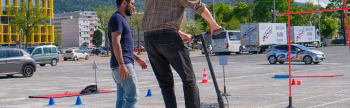 Two Roule pour Allianz